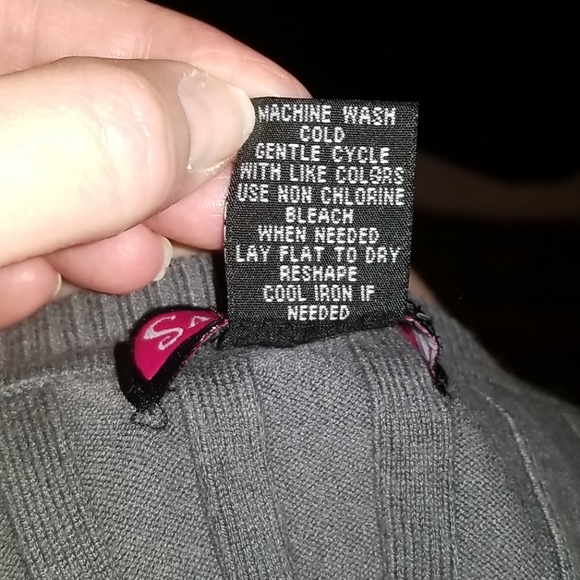 EUCMed grey cotton/ramie blend SEXY V-neck sweater - Picture 7 of 7